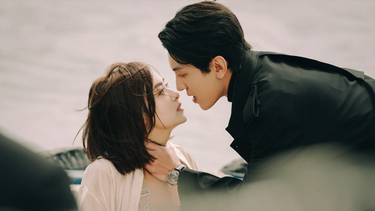 Tình Yêu Giả Tạo