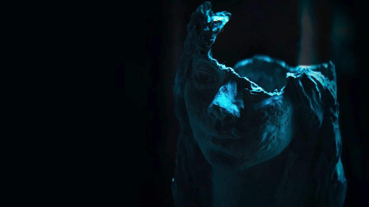 Trái Tim Què Quặt