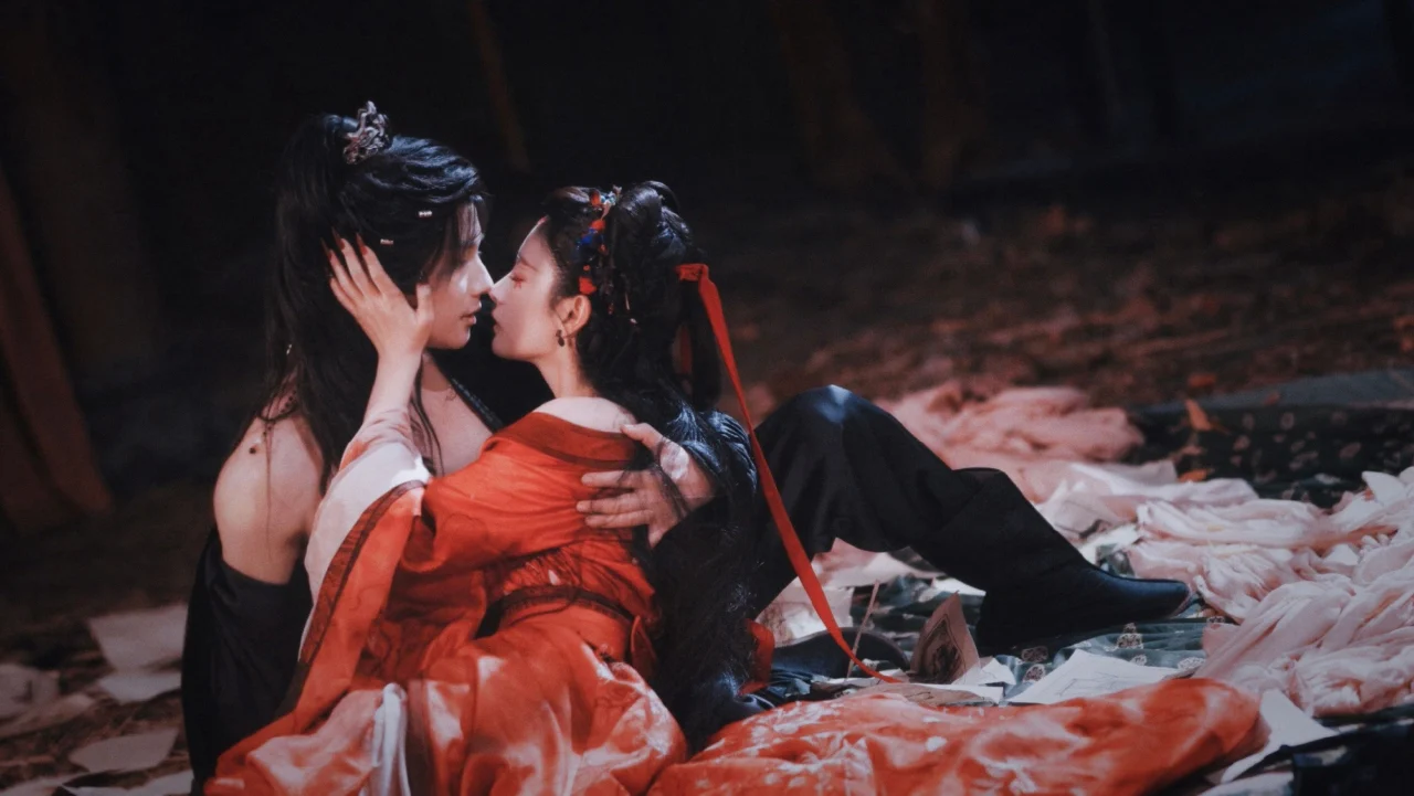 Gieo Hồng Đậu Nơi Đuôi Mày Nàng