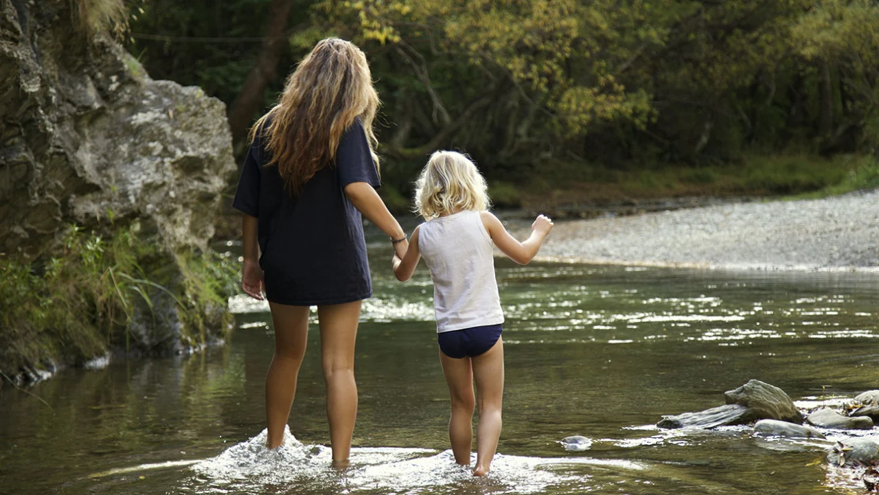 Con Đường Nội Địa