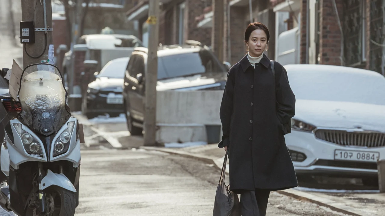 Mái Nhà Sau Song Sắt